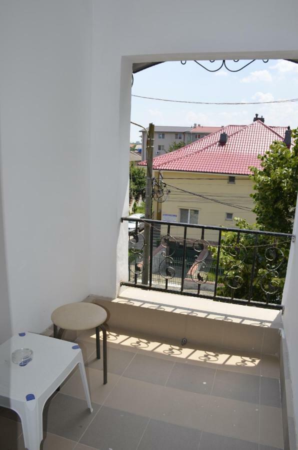 Vila Cu Livada كوستِنيست المظهر الخارجي الصورة